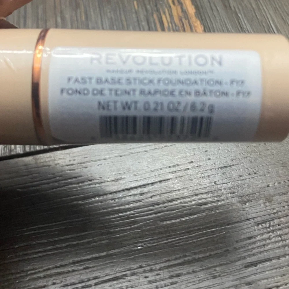Revolution Fast Base Stick Foundation F17 New factory sealed